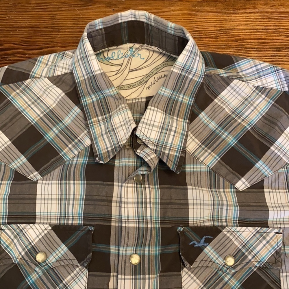 𝅺HOLLISTER & Co. Western plaid button up